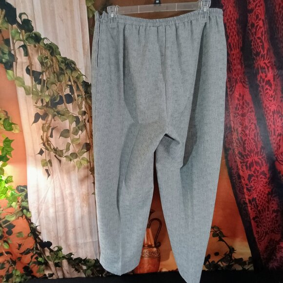 VGUC: Prophecy Sze 16W Sage Gray Embroidered Pantsuit - Picture 8 of 9